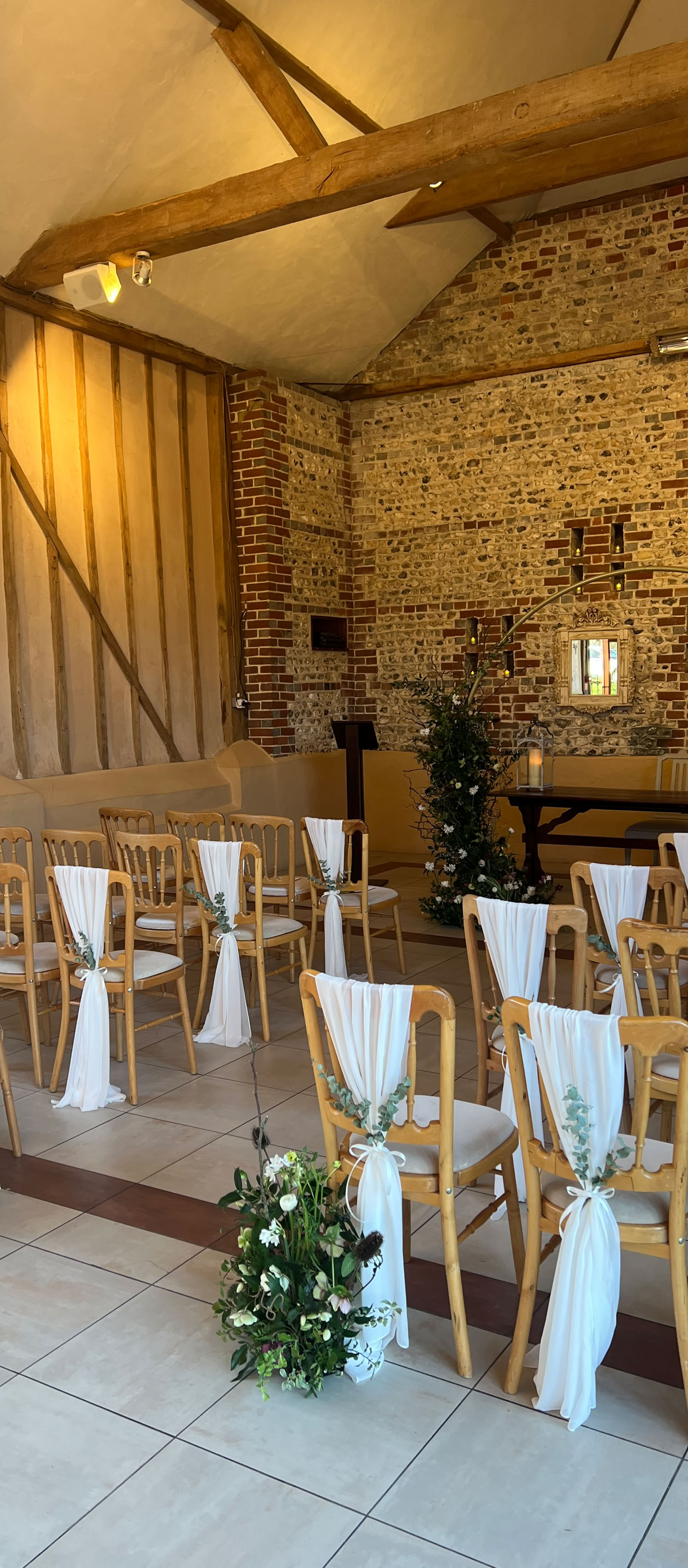 Rose and Ammi meadow display 